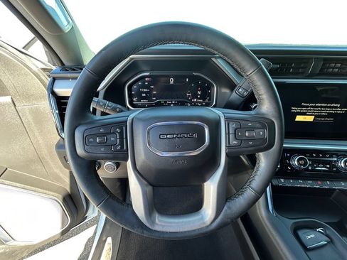Used 2024 GMC Sierra 3500 Denali w/ Denali Reserve Package AWD/4WD image 3
