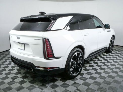 Used 2025 Cadillac Escalade IQ Sport 1 w/ Smart Trailering package AWD/4WD image 3