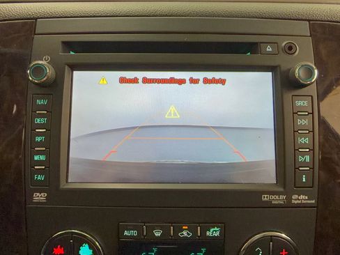 Used 2013 GMC Yukon Denali AWD/4WD image 24