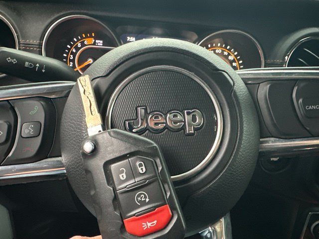 Certified 2022 Jeep Wrangler Unlimited Sahara AWD/4WD image 20