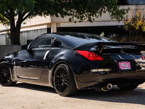 Used 2006 Nissan 350Z Touring w/ (N93) Cargo Convenience Pkg image 51