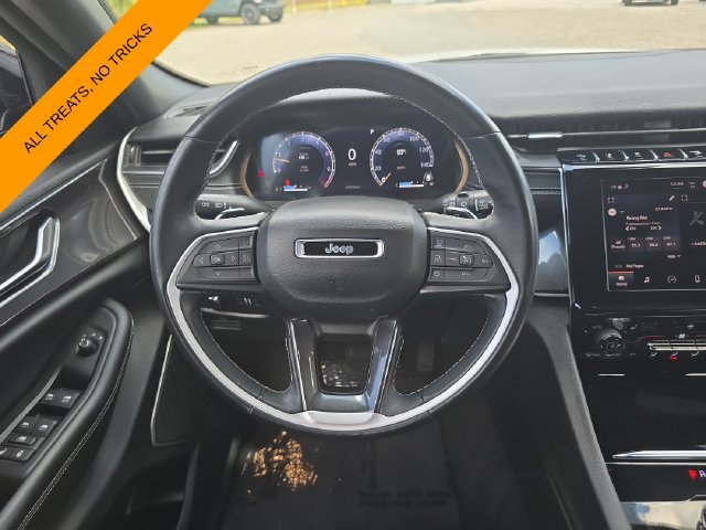 Used 2022 Jeep Grand Cherokee Altitude AWD/4WD image 10