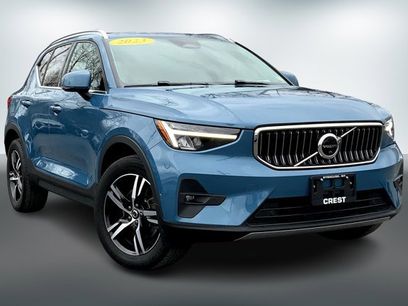 Used 2023 Volvo XC40 B5 Plus w/ Driver Assist Package