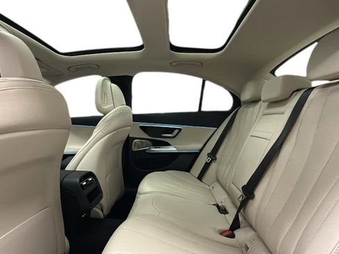 New 2026 Mercedes-Benz E 350 4MATIC Sedan image 5