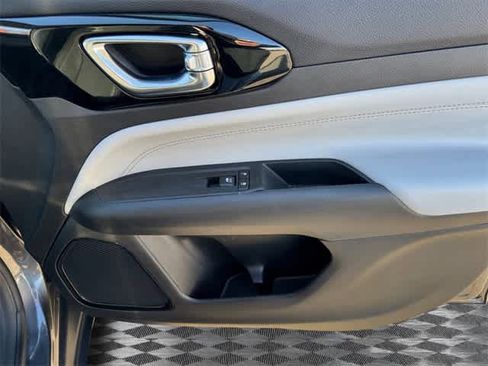 Used 2022 Jeep Compass Limited image 23