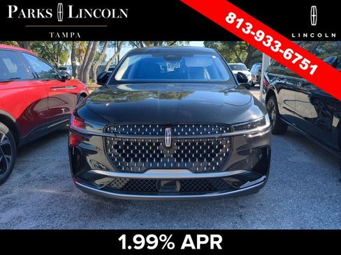Certified 2025 Lincoln Nautilus Premier AWD/4WD image 3