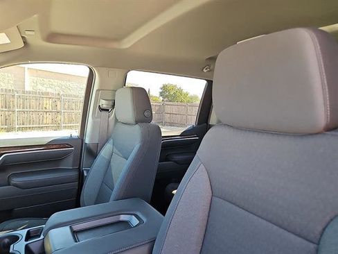 New 2026 GMC Sierra 1500 Elevation image 11