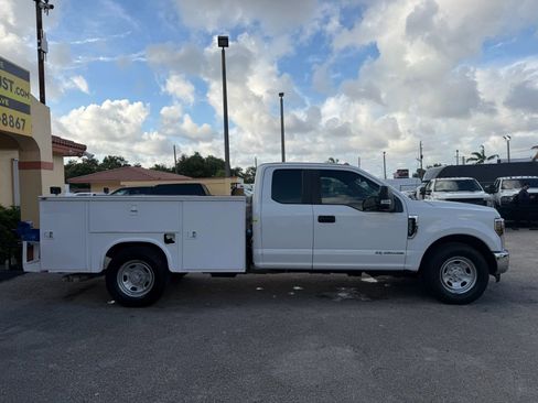 Used 2019 Ford F350 2WD SuperCab XL w/ XL Value Package image 6