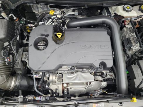 Used 2023 Chevrolet Equinox RS FWD image 30