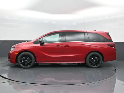 Used 2026 Honda Odyssey Sport-L image 4