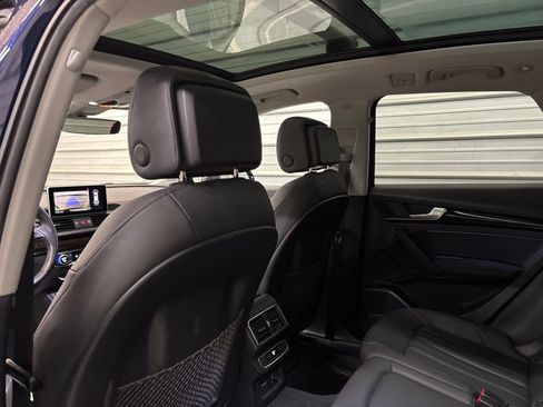 Used 2019 Audi Q5 2.0T Premium Plus w/ Premium Plus Package AWD/4WD image 25