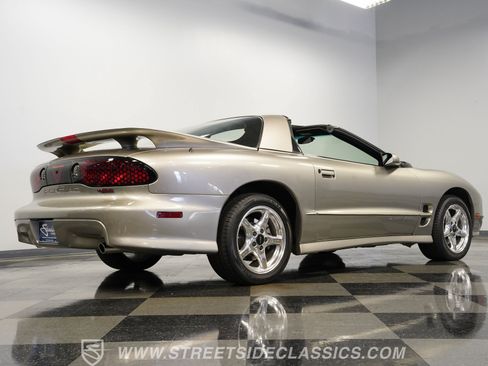 Used 2001 Pontiac Firebird Trans Am RWD image 28