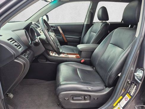 Used 2013 Toyota Highlander Limited AWD/4WD image 15