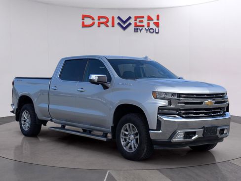 Used 2019 Chevrolet Silverado 1500 LTZ w/ LTZ Convenience Package image 8