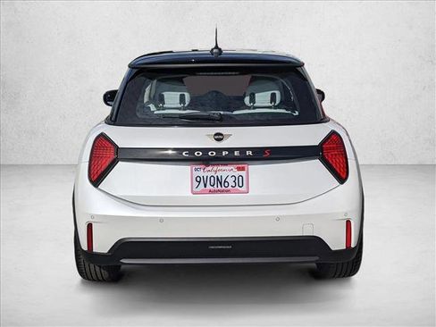 Certified 2025 MINI Cooper S FWD image 7