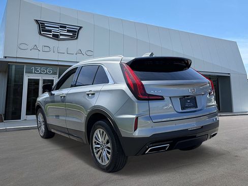 Certified 2025 Cadillac XT4 Premium Luxury FWD image 4
