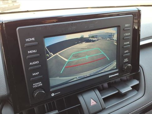 Used 2022 Toyota RAV4 LE image 35