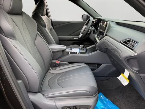 New 2026 Lexus TX 500h AWD image 5
