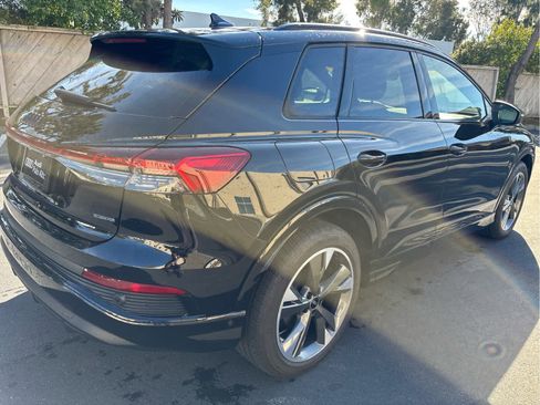 Used 2024 Audi Q4 e-tron Premium Plus w/ Premium Plus image 3