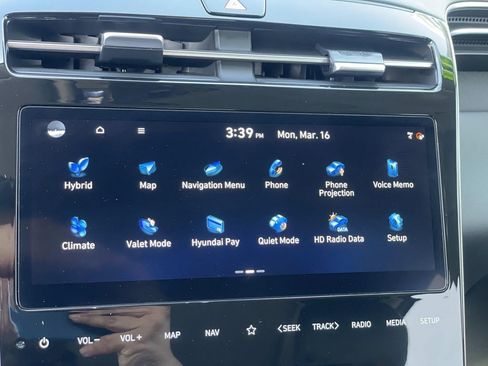 Certified 2024 Hyundai Tucson Limited image 10