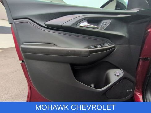 Used 2023 Chevrolet TrailBlazer RS w/ Sun and Liftgate Package AWD/4WD image 24