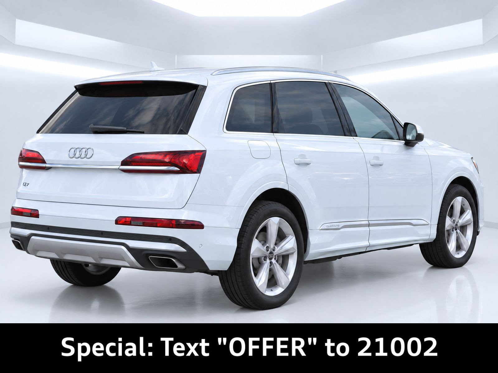 Certified 2025 Audi Q7 2.0T Premium w/ Convenience Package AWD/4WD image 4