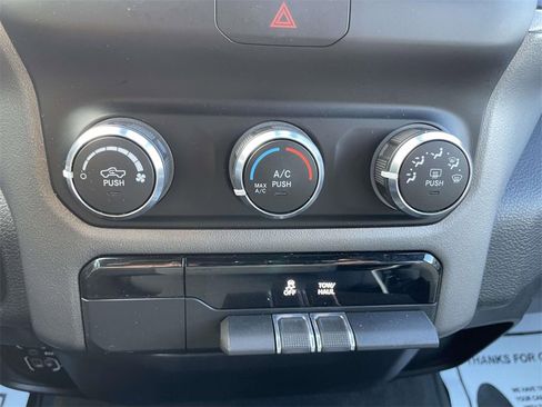 Used 2021 RAM 1500 Big Horn image 27