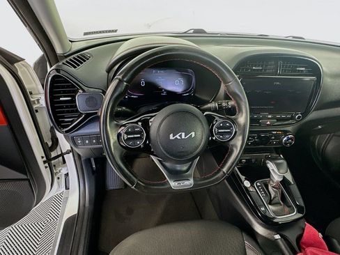 Used 2023 Kia Soul GT-Line FWD image 11
