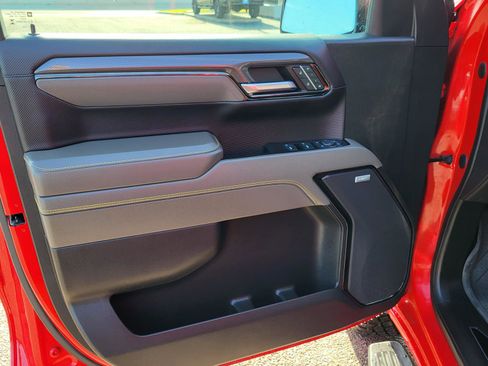 Used 2024 Chevrolet Silverado 1500 ZR2 w/ Technology Package image 19