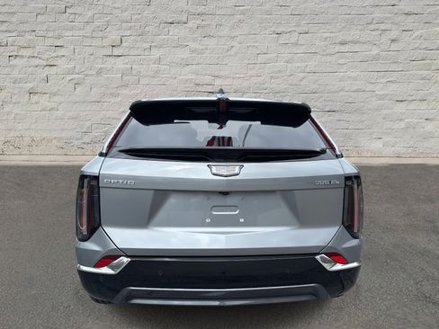 New 2025 Cadillac Optiq Luxury 1 image 6