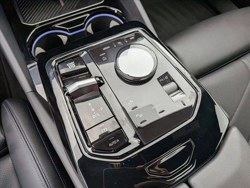 Certified 2024 BMW 540i xDrive w/ Premium Package image 16