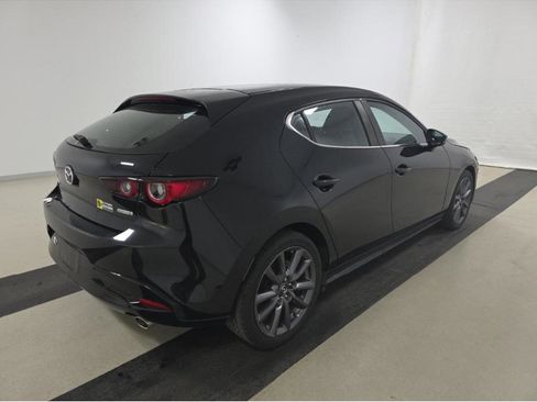 Used 2022 MAZDA MAZDA3 s image 29