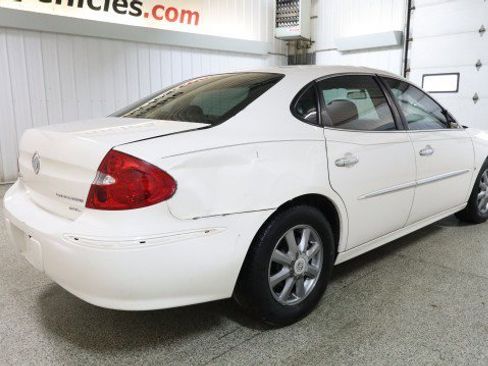 Used 2009 Buick LaCrosse CXL image 6