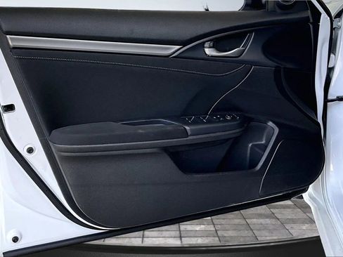 Used 2021 Honda Civic EX image 17