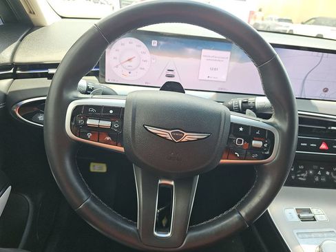 Used 2026 Genesis GV70 2.5T Advanced AWD/4WD image 9