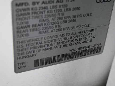 Used 2025 Audi Q3 2.0T Premium image 18