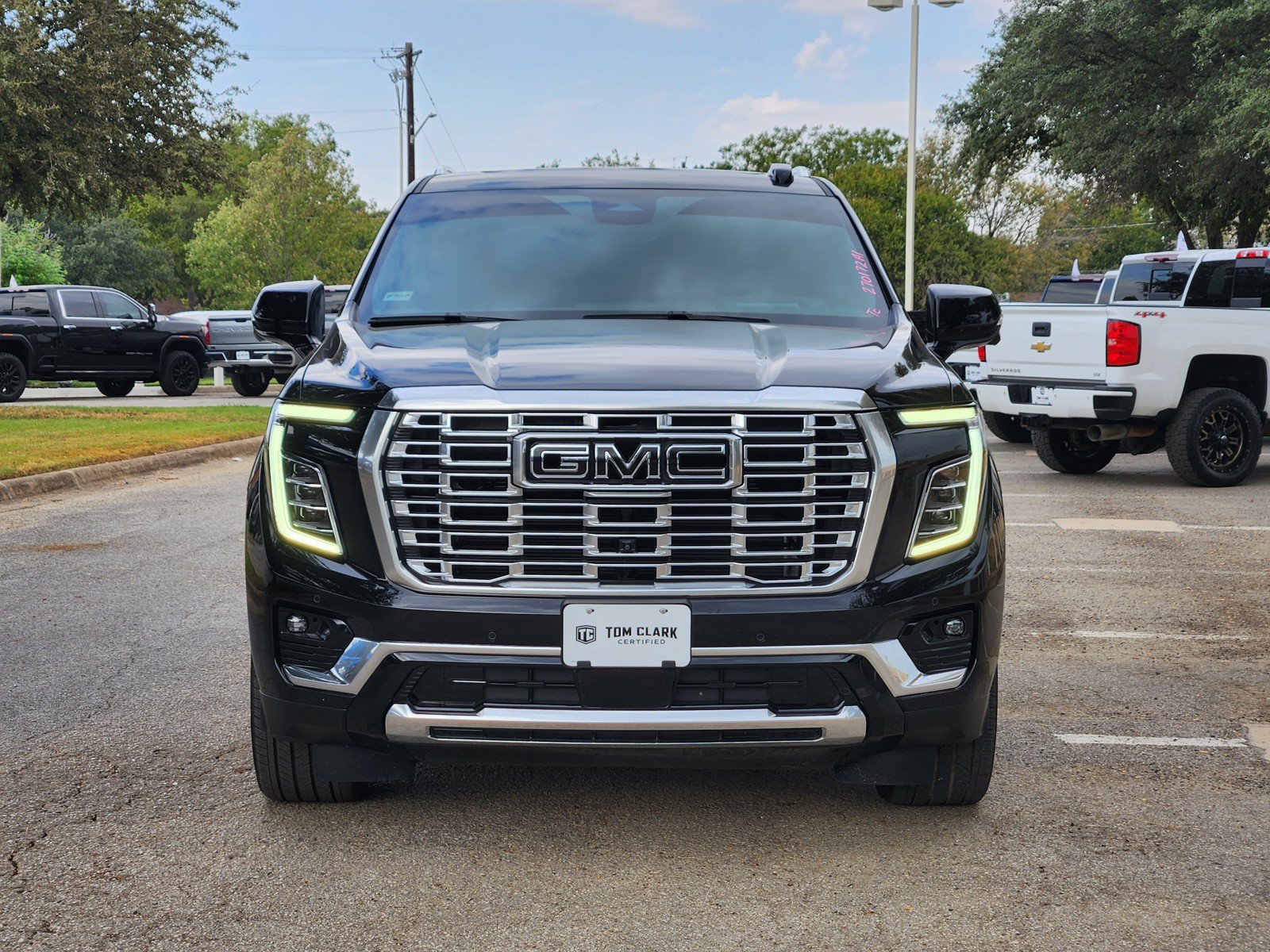 Used 2026 GMC Yukon Denali w/ Denali Reserve Package AWD/4WD image 34