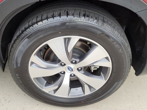 Certified 2025 Subaru Ascent Premium image 23