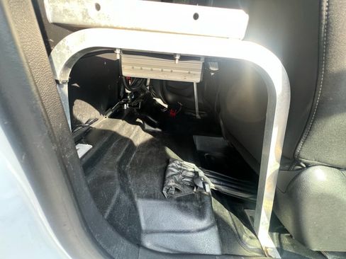 Used 2022 Chevrolet Colorado LT w/ Fleet Safety Package RWD image 15