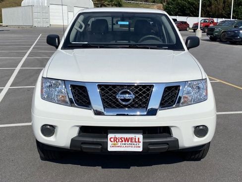 Used 2019 Nissan Frontier SV image 8