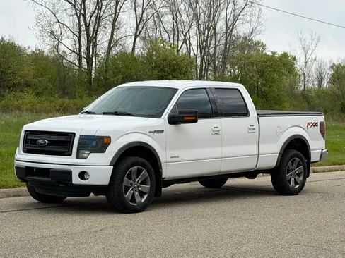 Used 2014 Ford F150 FX4 w/ Equipment Group 402A Luxury AWD/4WD image 4