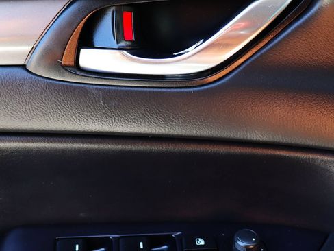 Used 2020 MAZDA CX-5 Touring FWD image 41