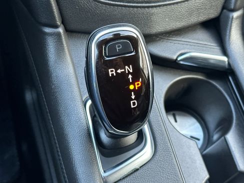 Used 2017 Cadillac XT5 Premium Luxury w/ Driver Assist Package image 23