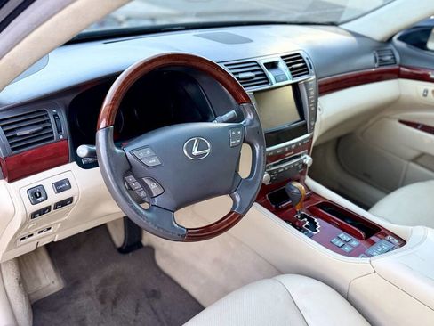 Used 2010 Lexus LS 460 L image 10