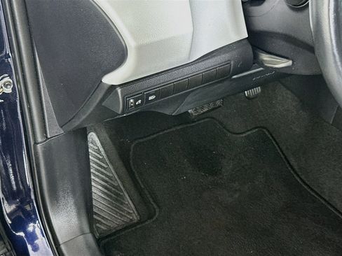 Used 2020 Toyota Corolla SE FWD image 16
