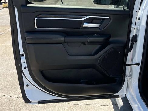 Used 2023 RAM 1500 Big Horn image 8
