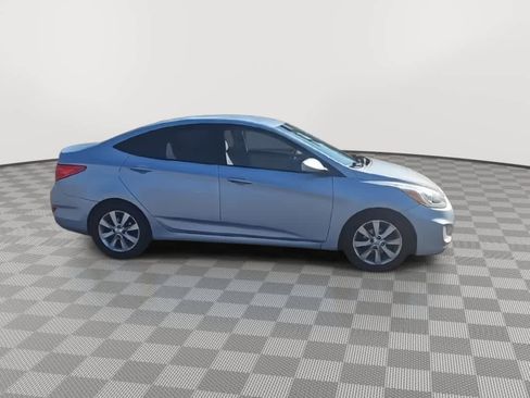 Used 2014 Hyundai Accent GLS w/ Option Group 2 FWD image 9