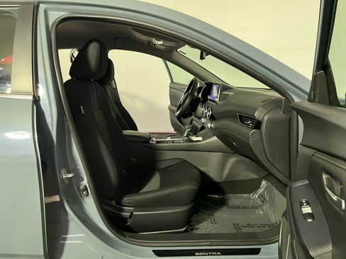 Used 2024 Nissan Sentra SV FWD image 27
