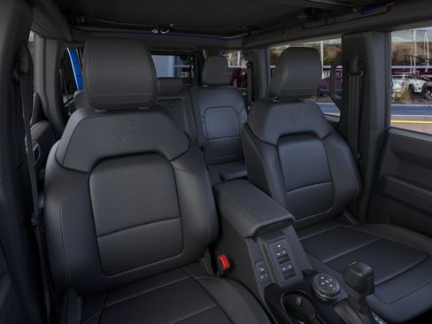New 2026 Ford Bronco Badlands w/ Sasquatch Package AWD/4WD image 11