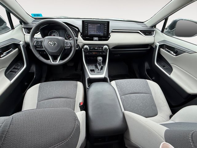 Certified 2022 Toyota RAV4 XLE w/ Convenience Package AWD/4WD image 15